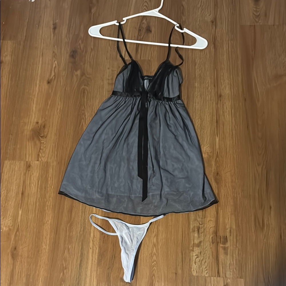VS Elegant Women's Lingerie Set
